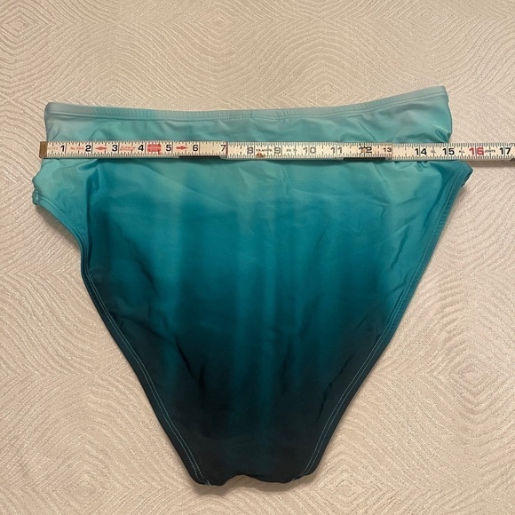 LA BLANCA
Ocean Ombré Tankini TOP SIZE 10 BOTTOMS SIZE 14 - Picture 8 of 14